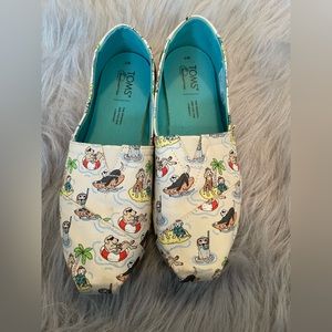 Beach Dog Toms